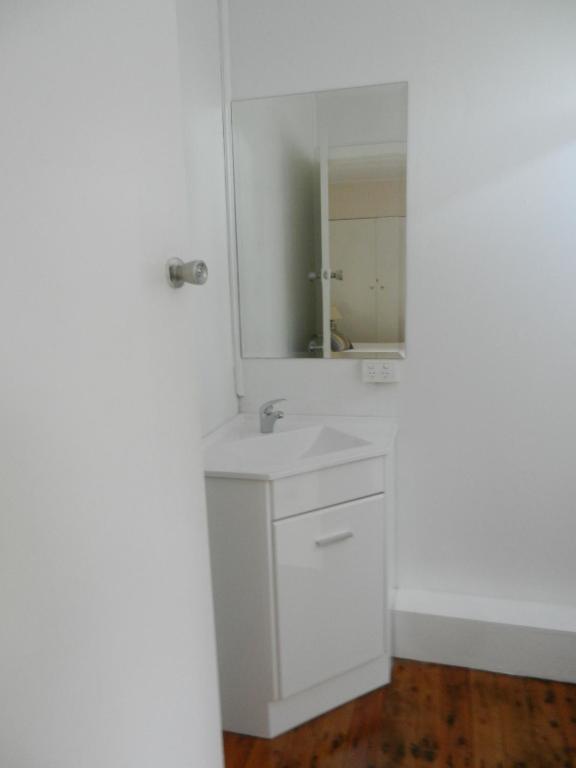 Golden Shores Motel Bilinga Habitación foto